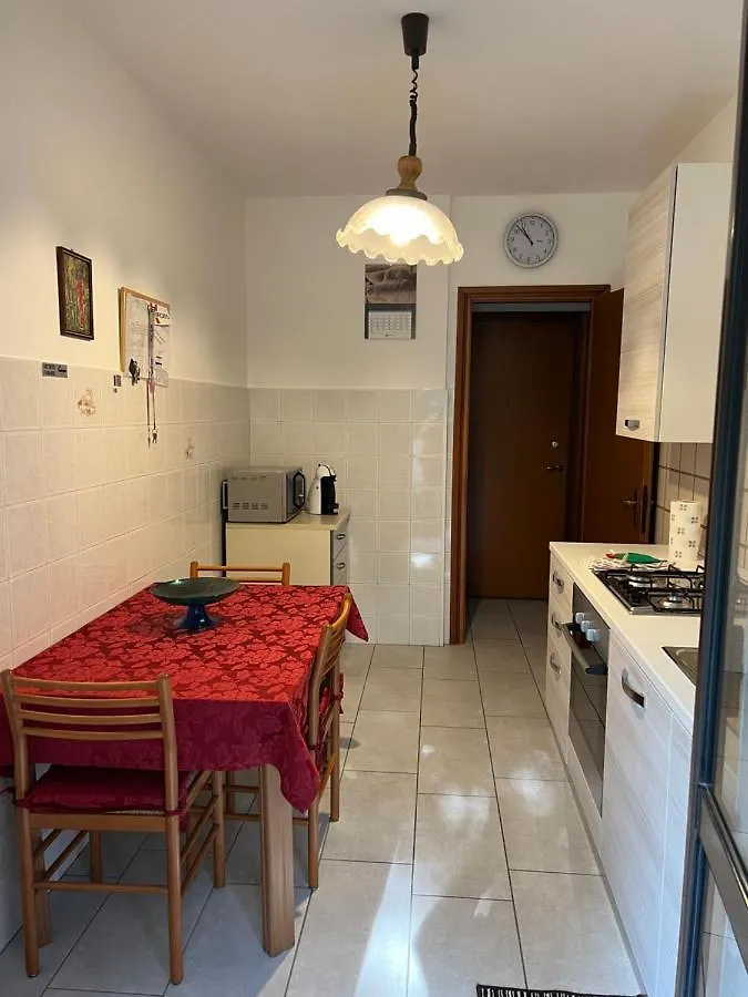 Condominio Busto Arsizio 0*,
