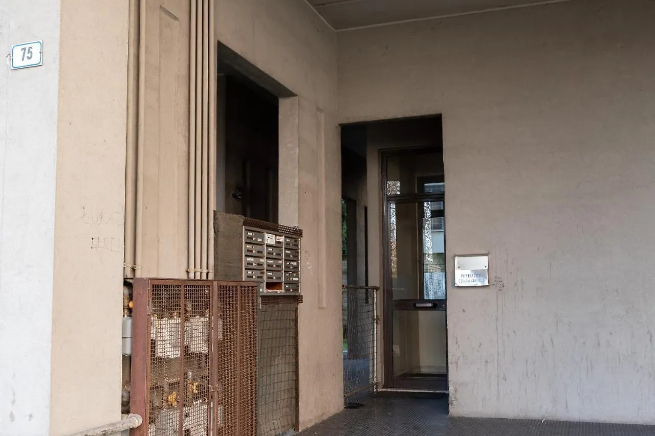 Condominio Busto Arsizio 0*,  Italy