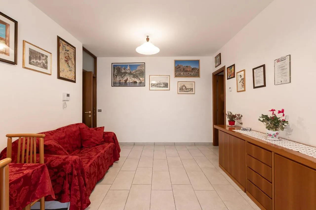 Condominio Busto Arsizio 0*,